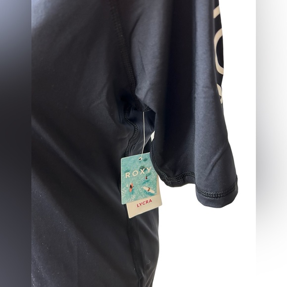 ROXY Beach Classics Short Sleeve Rashguard sun protection lightweight shirt NWT - Picture 4 of 14